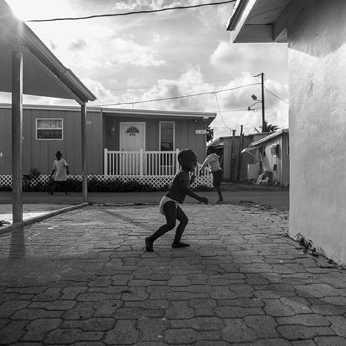 MUSE Photography Awards Gold Winner - Downtown 8150 by Lucass Urenda