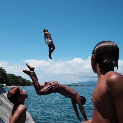 MUSE Photography Awards Category Winners of the Year Winner - Free Falling by Hersley-Ven Casero, Foundation University