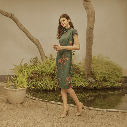 MUSE Photography Awards Gold Winner - Hakka Dress by EACH LEE