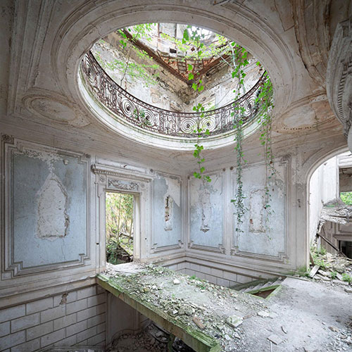 MUSE Photography Awards Silver Winner - La Cité Perdue by Anthony & Florent Galasso
