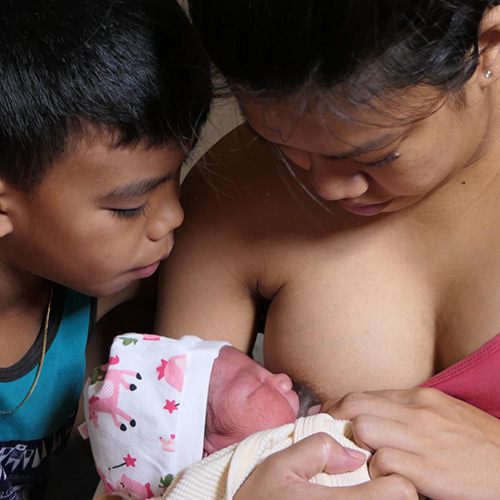 MUSE Photography Awards Silver Winner - BREASTFEEDING by Patrice Boiteau