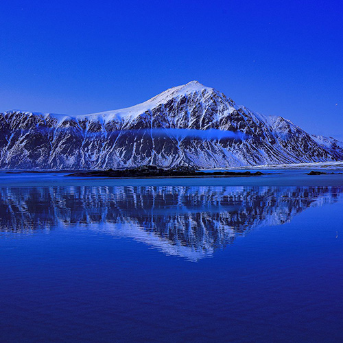 MUSE Photography Awards Gold Winner - Blue by Hsiaohsin Chen