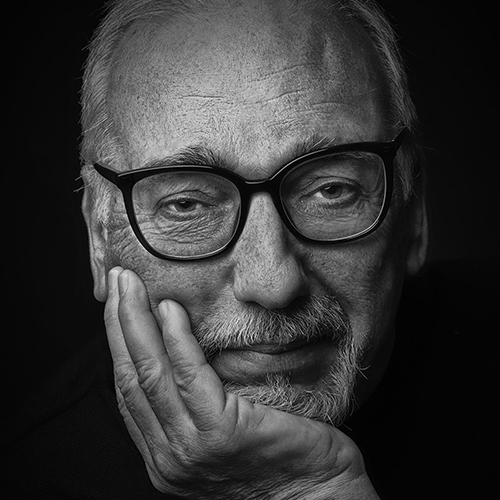 MUSE Photography Awards Silver Winner - Who am I by William Linthout