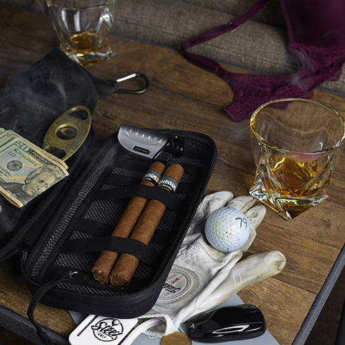 MUSE Photography Awards Gold Winner - Ad for Steez Golf’s Accessory Case by Ted Baer