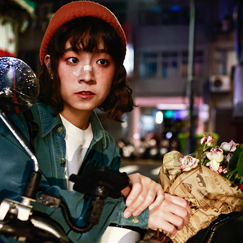 MUSE Photography Awards Silver Winner - I can buy flowers myself by HUANG WEI HSUN