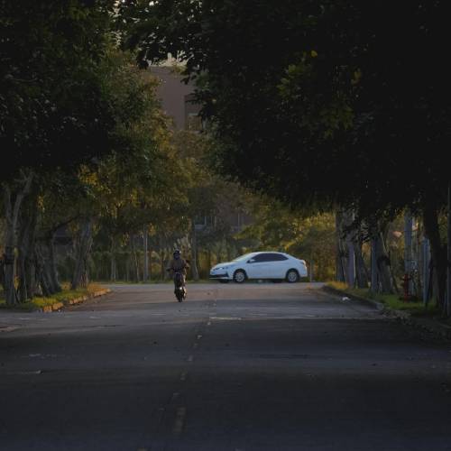 MUSE Photography Awards Gold Winner - An Ordinary Afternoon by HUI-YU,CHUNG