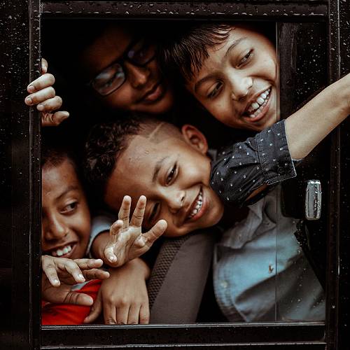 MUSE Photography Awards Gold Winner - The Happy Goodbyes by Praveen Emmanuel