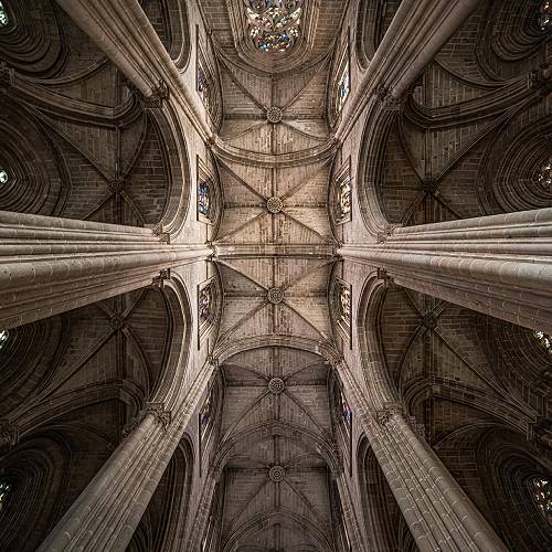 MUSE Photography Awards Gold Winner - The beauty of symmetry by Hsiaohsin Chen