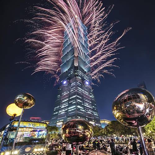 Taipei 101 building fireworks - Photography Winner