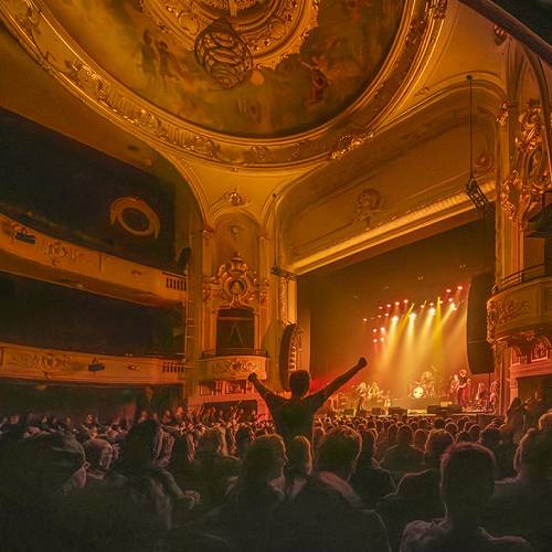 MUSE Photography Awards Platinum Winner - Come Together at the Issac Theatre Royal by Chris Pegman
