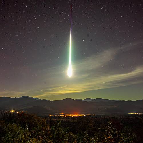 Award-winning photograph Green Meteor over the White Mountains by Erik Fraser, 2026 MUSE Photography Awards Platinum Winner
