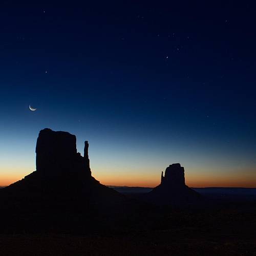Award-winning photograph Monument Valley Sunrise by Russsell Trozera, 2026 MUSE Photography Awards Gold Winner
