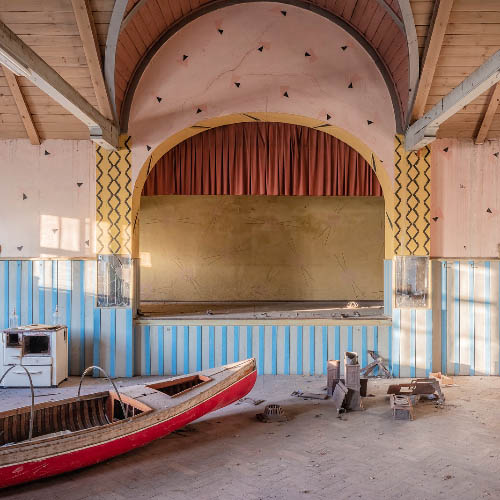 MUSE Photography Awards Silver Winner - Last Tango In Nowhere Land by Francis MESLET