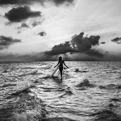 MUSE Photography Awards Gold Winner - Venus by Szymon Brodziak