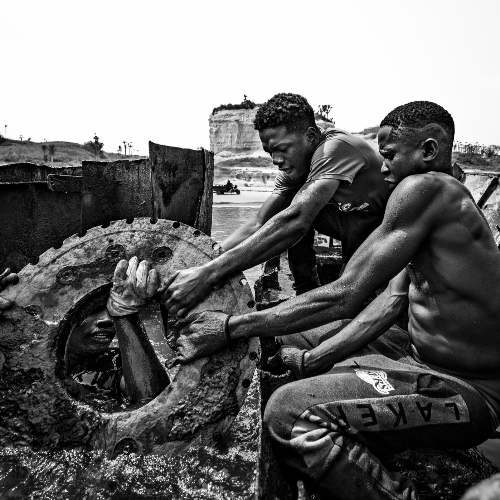 The iron quest - Photography Winner