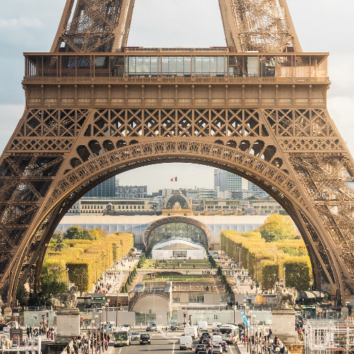 MUSE Photography Awards Platinum Winner - Eiffel Tower by HSIANG-CHI, WU
