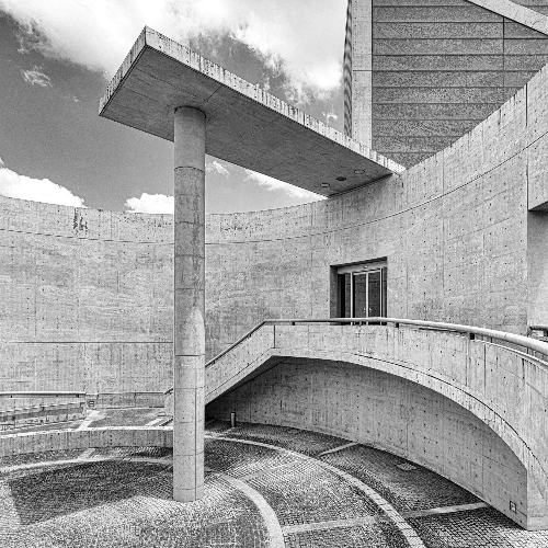 Award-winning photograph Sayamaike Museum Tableaux by Glenn Goldman, 2026 MUSE Photography Awards Silver Winner