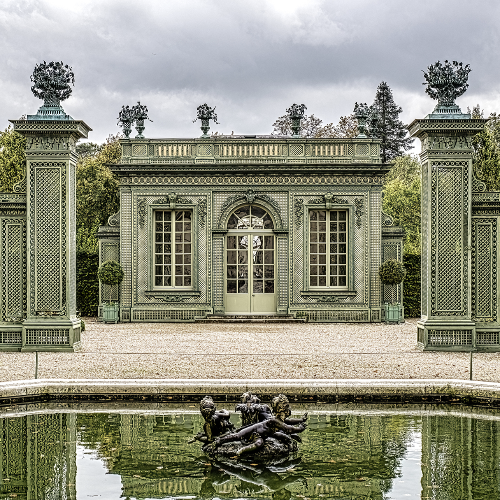 Award-winning photograph Buildings of Versailles by Glenn Goldman, 2026 MUSE Photography Awards Gold Winner