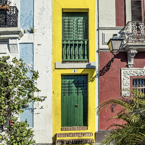 Award-winning photograph Narrow House by Glenn Goldman, 2026 MUSE Photography Awards Silver Winner