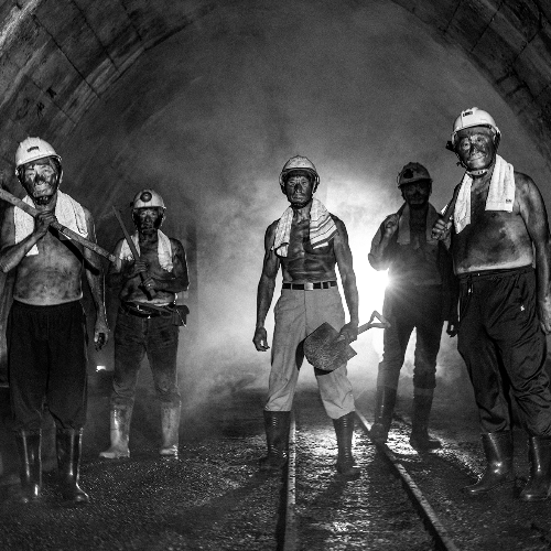 Award-winning photograph Miners' dark underground impressions  by Shang Yao Yuan, 2026 MUSE Photography Awards Platinum Winner