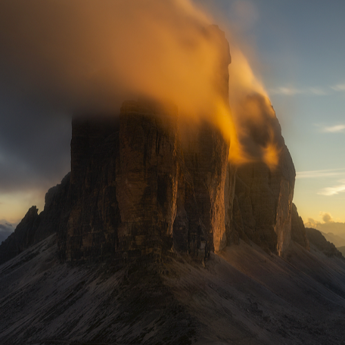 Award-winning photograph The fiery mountains by Andrea Sagui, 2026 MUSE Photography Awards Platinum Winner