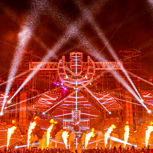 Award-winning photograph 2025 Ultra taiwan by wang chenche, 2026 MUSE Photography Awards Platinum Winner